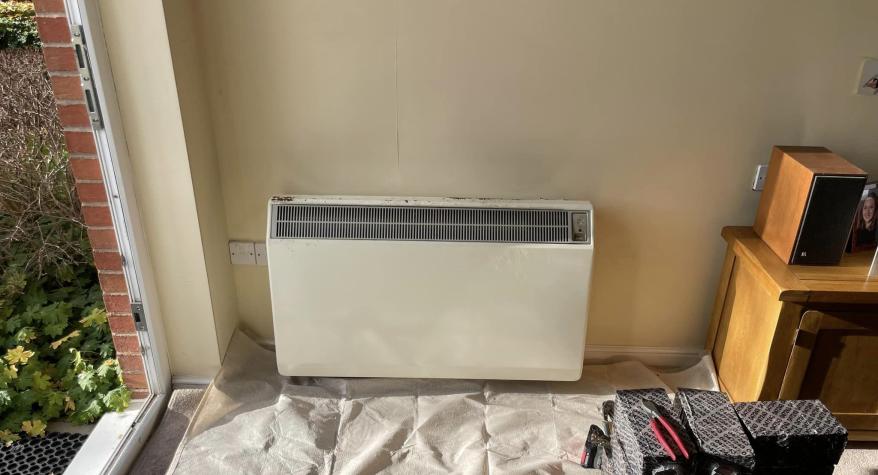 Old storage heater before replacement 